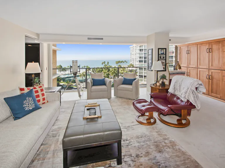 1820 Avenida Del Mundo #701 — Photo 4