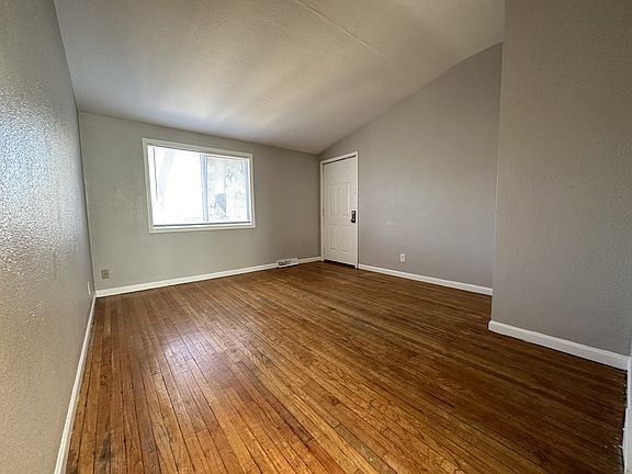 3rd image of 828 8th Ave #3