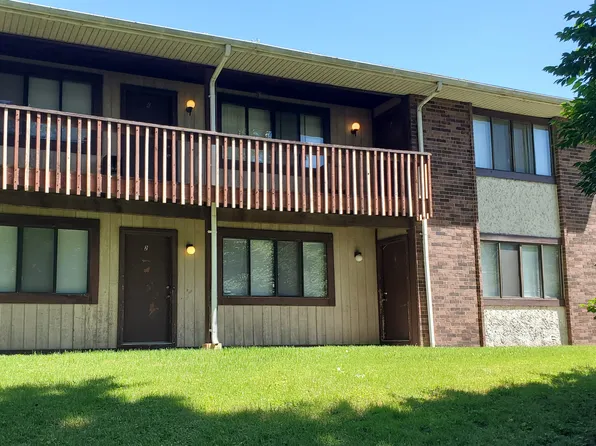 307 N 44th St, Belleville, IL 62226