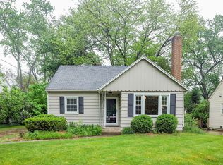 3821 Oakridge Dr, Kalamazoo, MI 49008