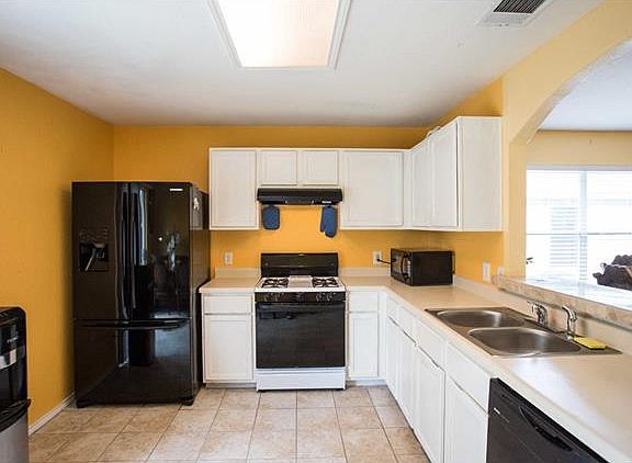 3rd image of 17121 Ardisia Dr