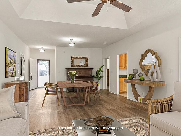 4th image of 1611 Hamilton Ln