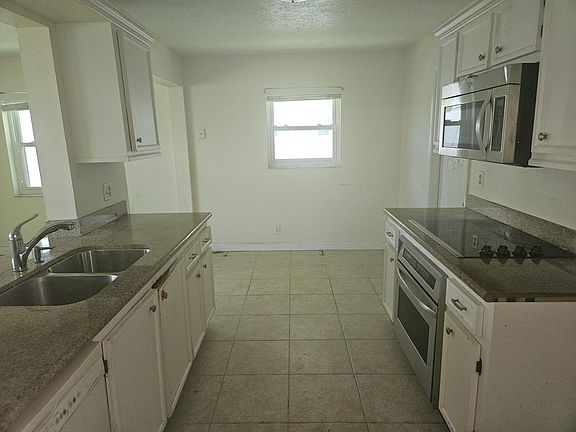 5th image of 1598 SW 13TH Terrace