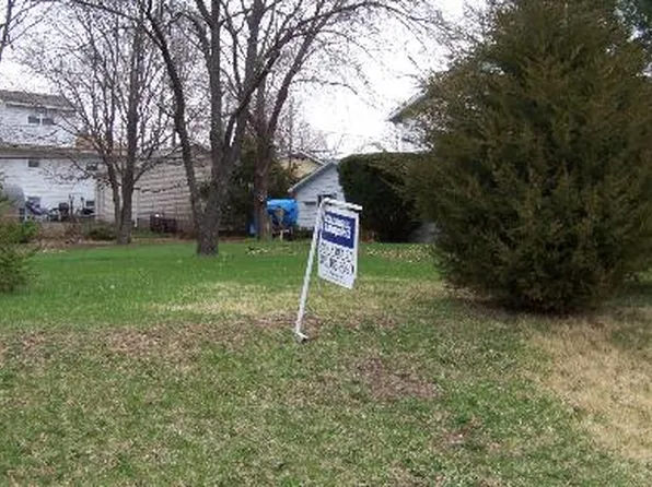 924 Ronald Ter, Round Lake Beach, IL 60073