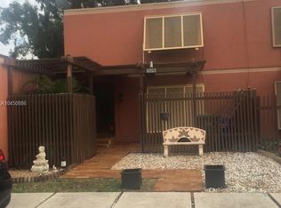 10378 Fairway Rd, Pembroke Pines, FL 33026