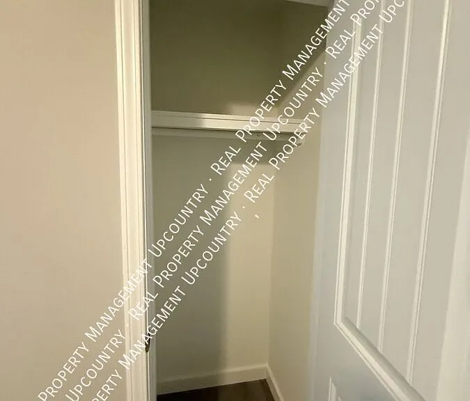 499 Textile Rd — Photo 17