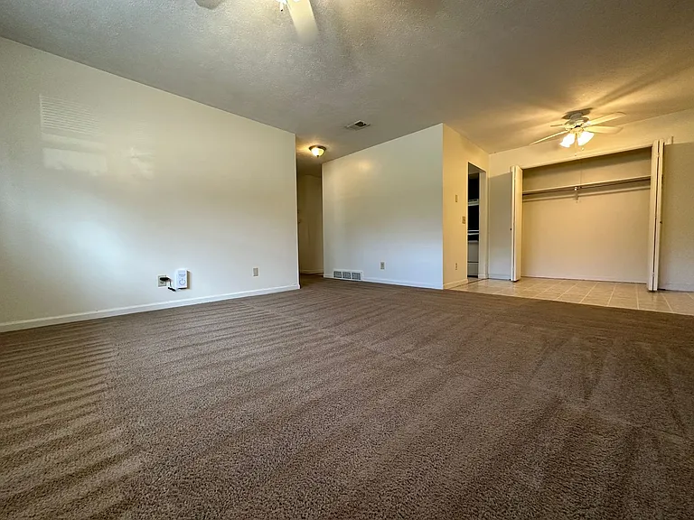 108 College Park Ct — Photo 19