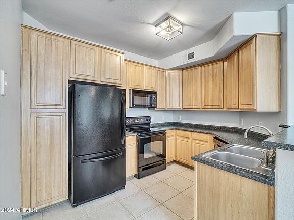 5th image of 5303 N 7TH Street #123