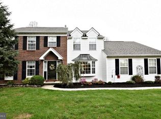 824 Lauren Ln, Hatfield, PA 19440