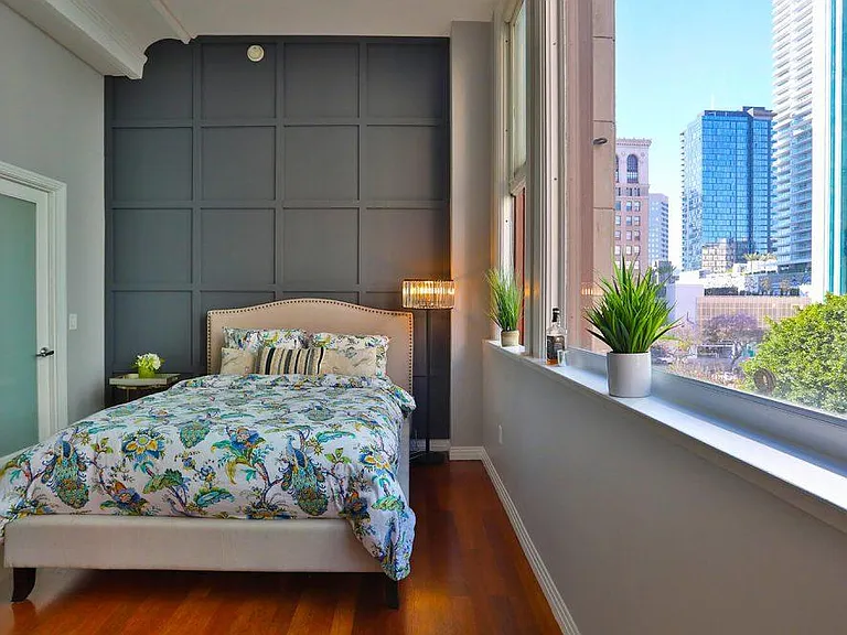 The Blackstone Luxury Apartments — Photo 6