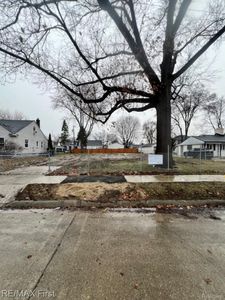1915 Clifton Ave, Royal Oak, MI, 48073