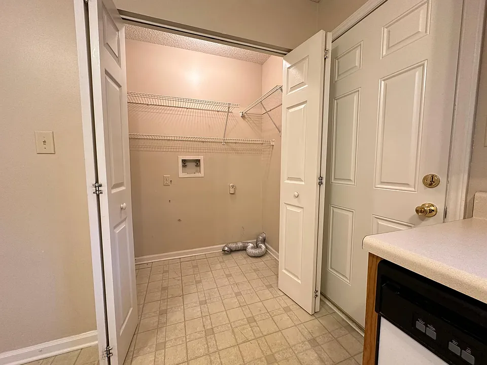 305 Elmer St #12
