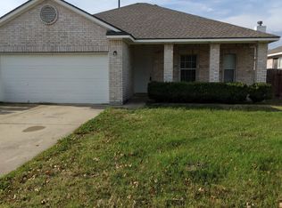 106 Cavalry Trl, Elgin, TX 78621