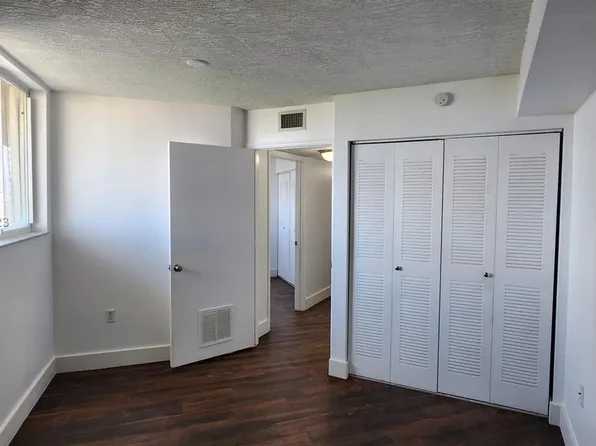 102 SW 6th Ave APT 608, Miami, FL 33130