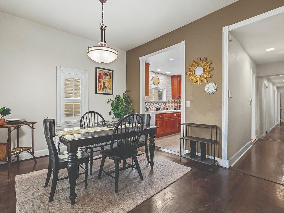 1st image of 133 W 6th Street