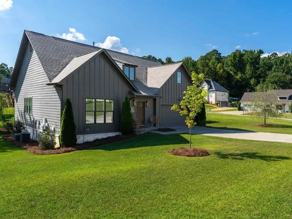 3428 Chatham Cir, Trussville, AL 35173