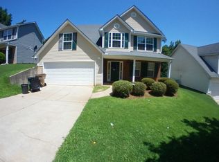 4275 Round Stone Dr, Snellville, GA 30039