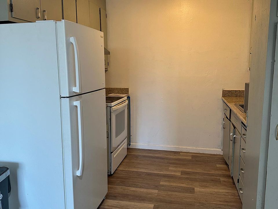 1st image of 3015 Groom Dr APT E