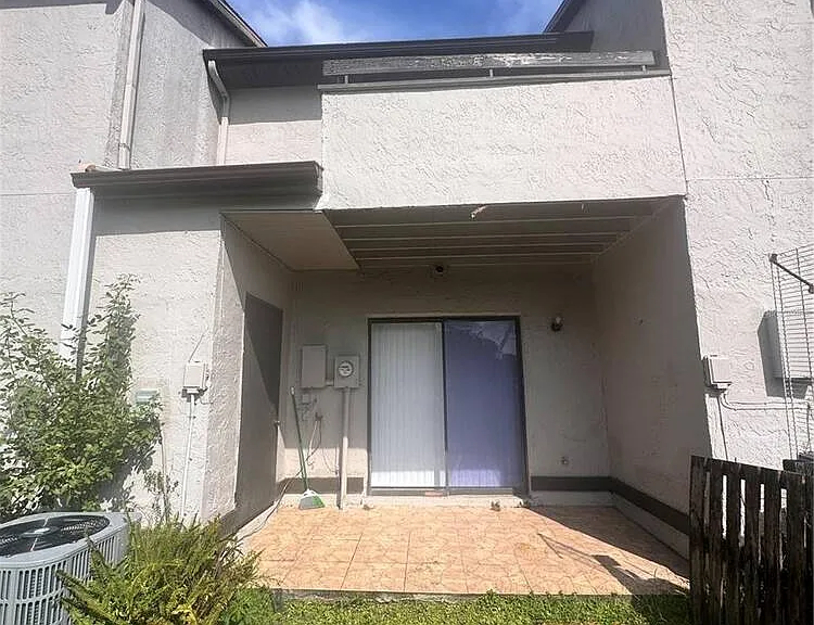 205 Eden Ln #E — Photo 25