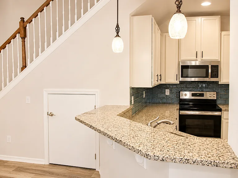 10940 Verawood Dr — Photo 5