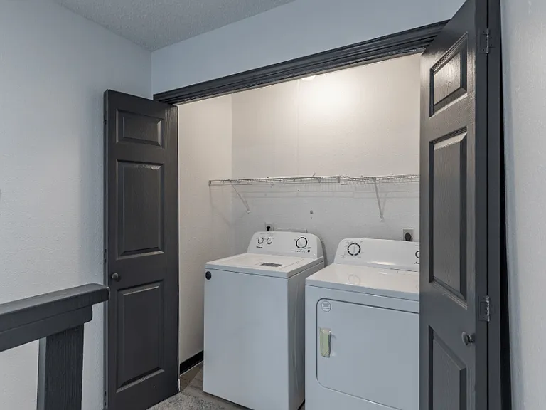 Tradewinds Apartment Homes — Photo 37