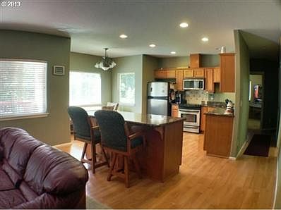2nd image of 251 Hillsdale Dr