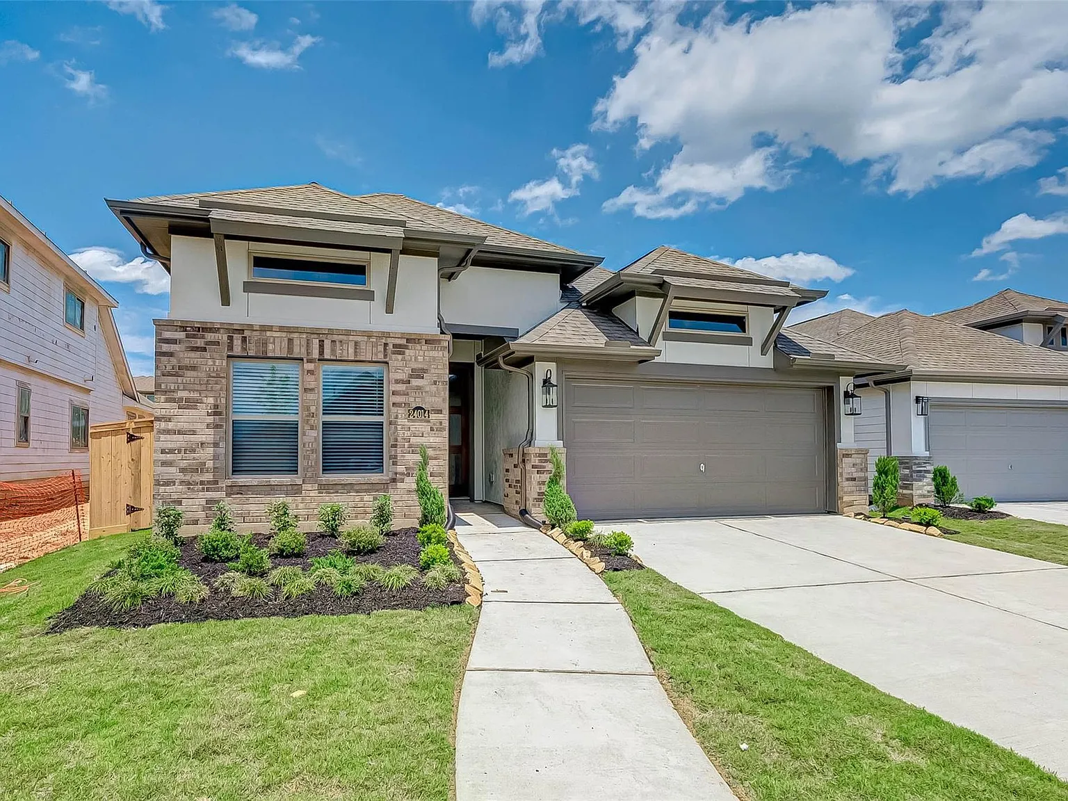 4 bed, 2.0 bath, 1696 sqft, $2,600 — Photo 3