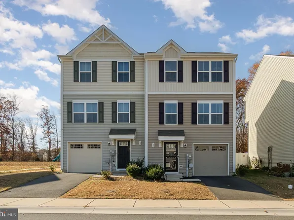60 Honeylocust Cir, Elkton, MD 21921