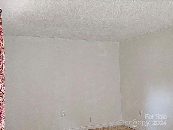 4th image of 120 Potts Grant Ln