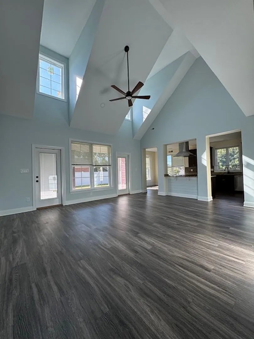 102 Windyfield Drive — Photo 3