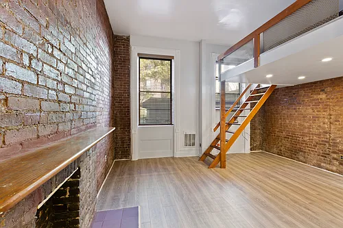 363 W 46th St #1B Photo 1