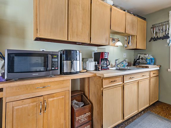3rd image of 105 Adobe Cir