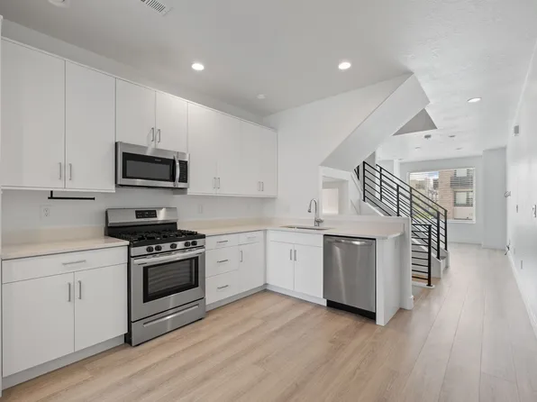 11235 S Freestone Rd W, South Jordan, UT 84009