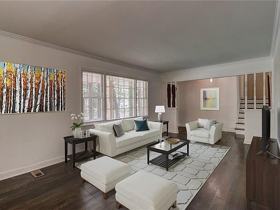 2nd image of 2110 Lavista Cir