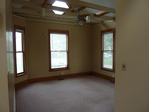 5th image of 814 N Park Ave