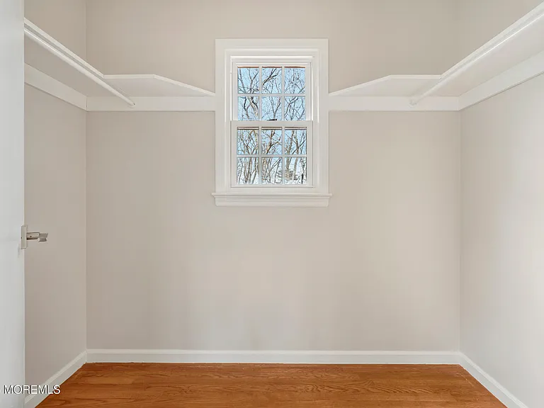 429 Lake Ave — Photo 29