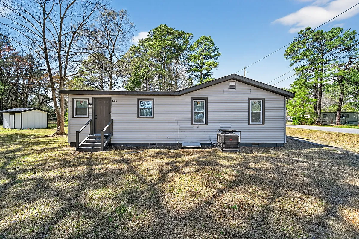 Building Photo - 4205 Carroll Ave