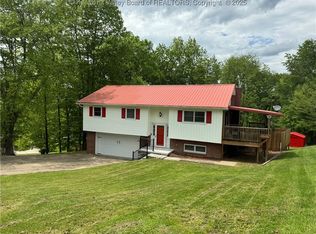 634 Elk Est, Elkview, WV 25071