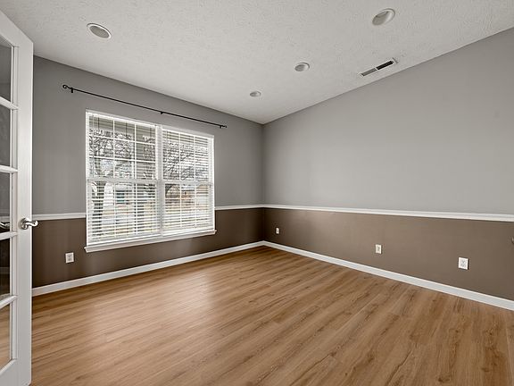 5th image of 5845 Mill Oak Dr