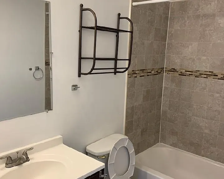 1325 Ellsworth St #2R — Photo 6