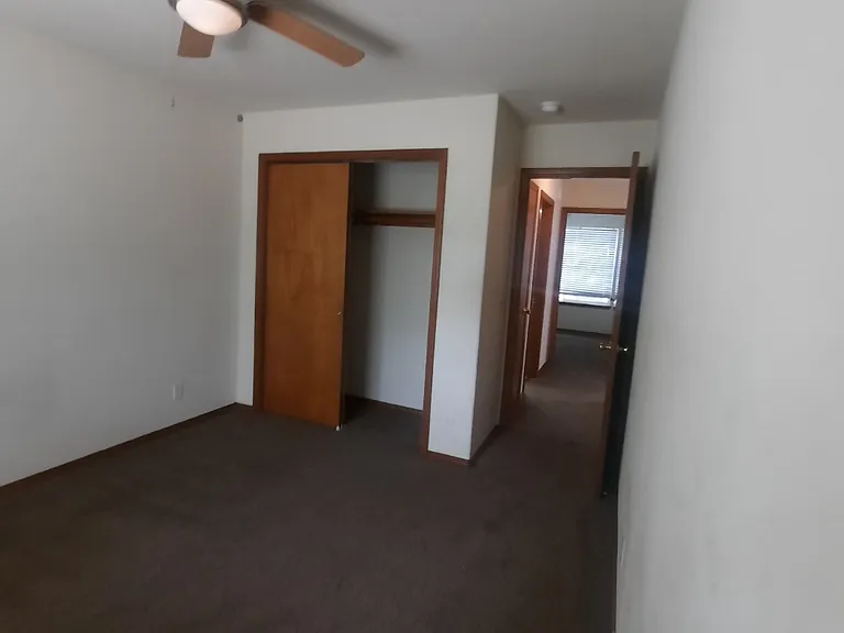 8071 N Ainsworth Dr — Photo 14