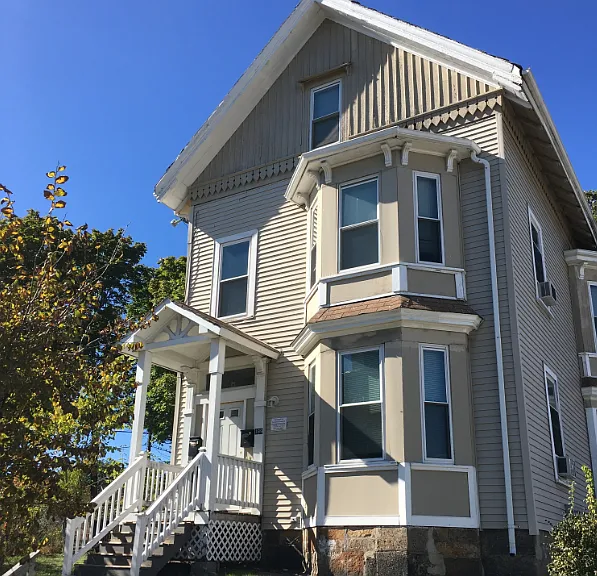 64 Woodbine St — Photo 1