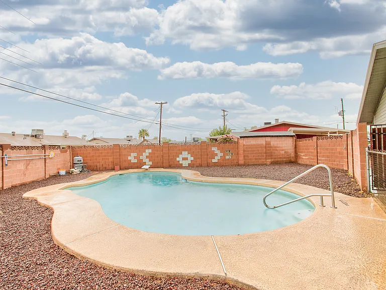 3417 W Marlette Ave — Photo 32