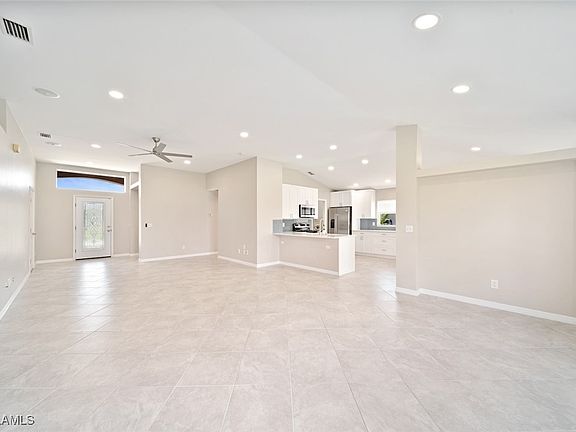 3rd image of 4601 Varsity Cir