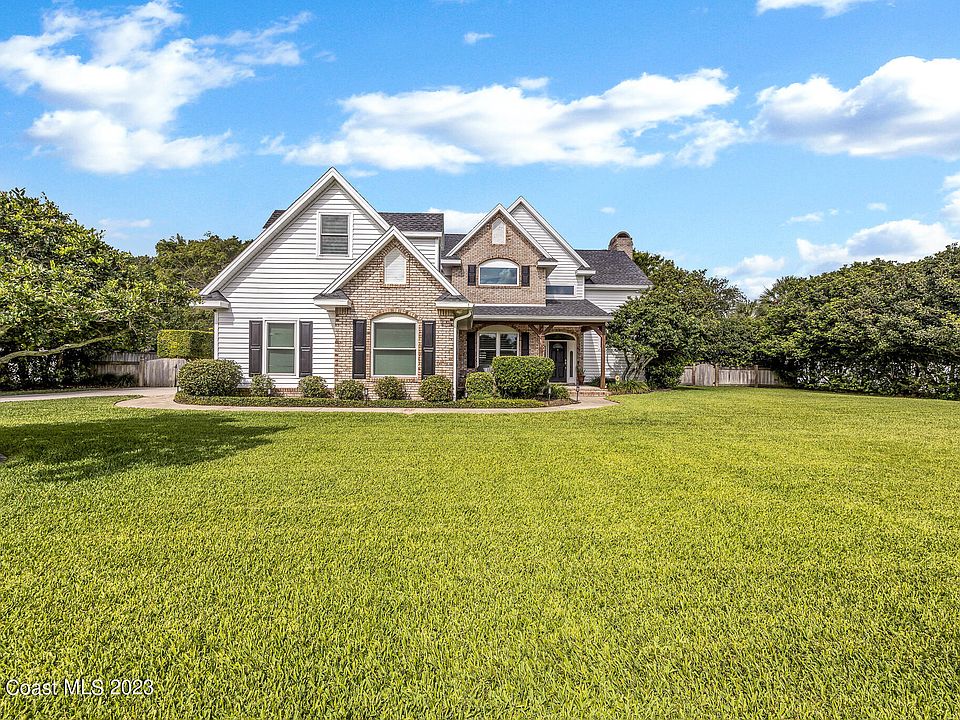 1st image of 2135 River Oaks Ct