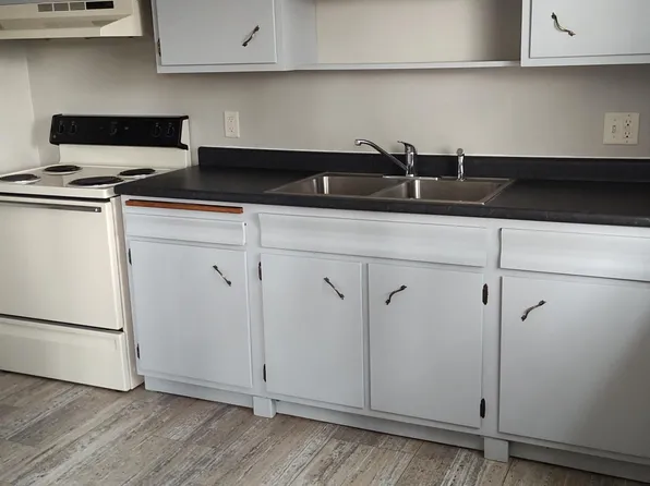 220 1st Ave E #4, Milltown, WI 54858