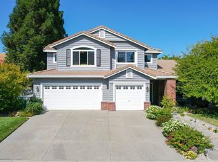 631 Hillcrest Cir, Vacaville, CA 95688