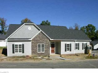 10 Seasons Chase, Winston Salem, NC 27103