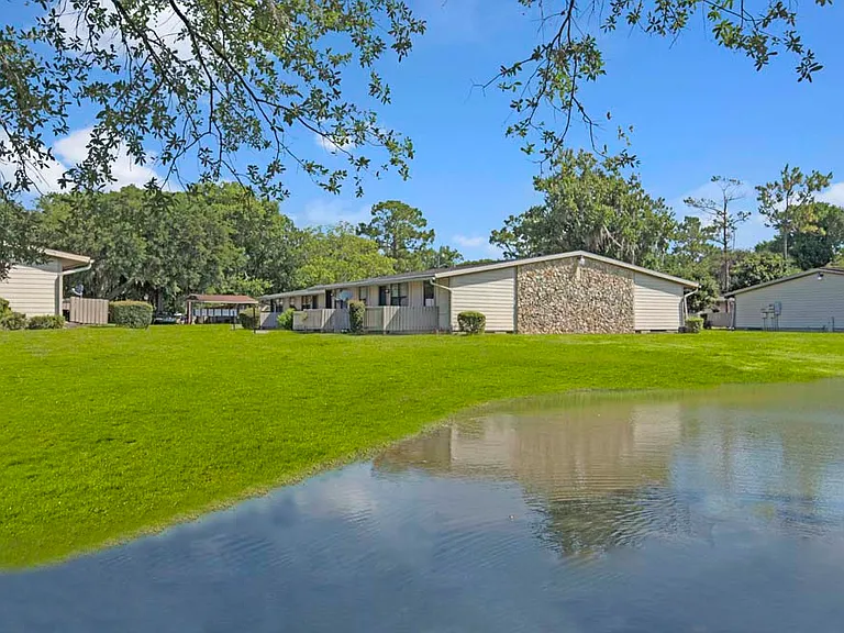 Nova Glen — Photo 11