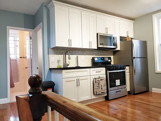 Rented by Steffan Olausson Partridge, LREB | media 31